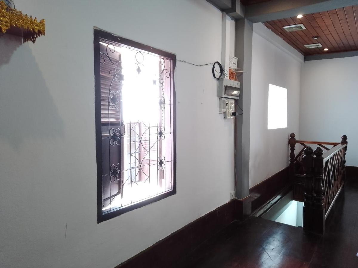 Funny Backpacker Hostel Luang Prabang Buitenkant foto